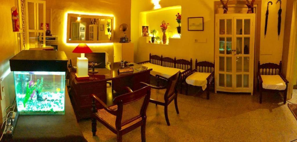 French Villa بونديتْشيري المظهر الخارجي الصورة