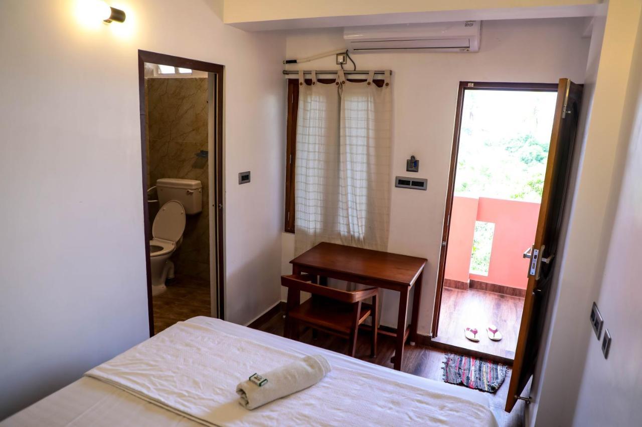 French Villa بونديتْشيري المظهر الخارجي الصورة