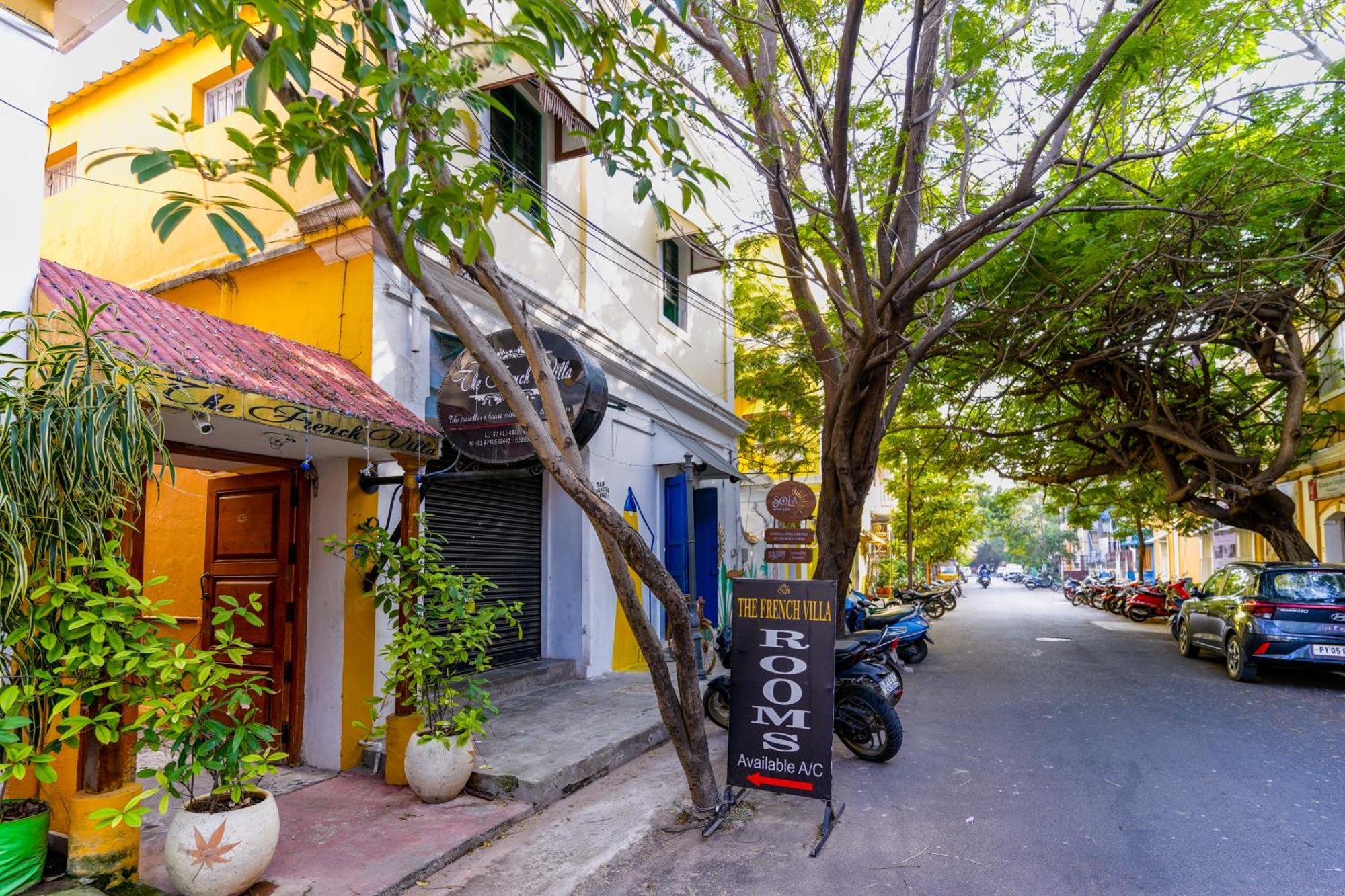 French Villa بونديتْشيري المظهر الخارجي الصورة